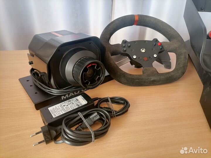 Mad Catz Pro Racing Force Feedback Wheel для Xbox