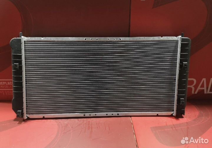 Радиатор двс Cadillac seville 4.6 1998 год