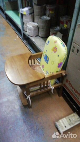 Стульчик для кормления