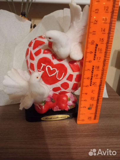 Статуэтка голуби