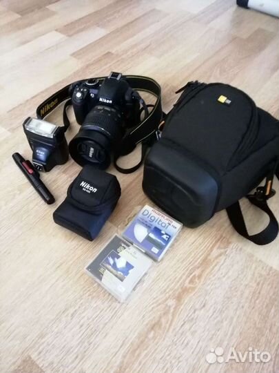 Зеркальный фотоаппарат Nikon 3100