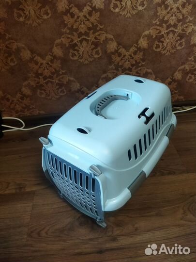 Переноска для кошек и небольших собак