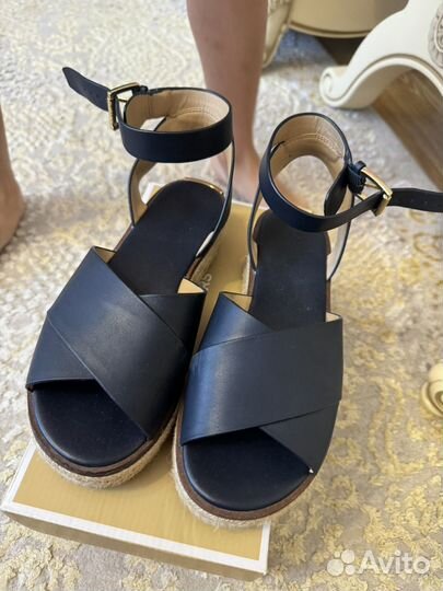 Michael kors босоножки 36