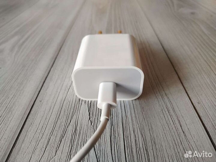 Быстрая зарядка на iPhone 20w