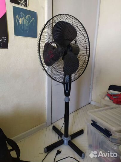 Вентилятор напольный Centek