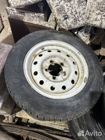 Hankook Winter I'Pike RS2 W429 215/65 R16