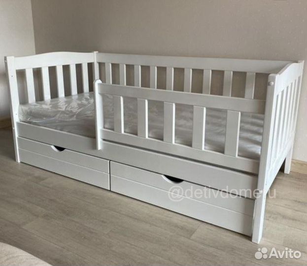 Кровать подростковая (в наличии)