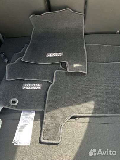 Автомобильные коврики Toyota rush