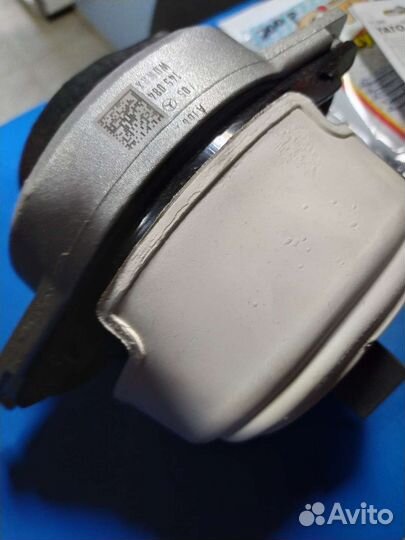 Опора двс левая Mercedes ml gl w 166