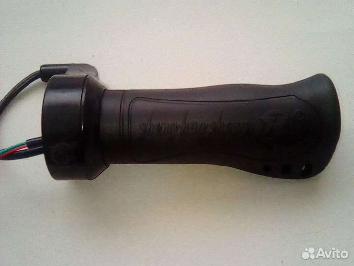 Ручка газа электровелосипеда. акселератор