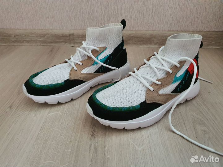 Кроссовки Yeezy 40 eur