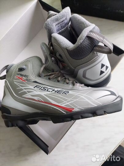 Лыжные ботинки fischer Новые 38, 40 размер