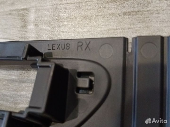 Lexus RX Кронштейн омывателя фары правый 15-19
