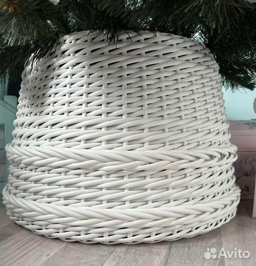 Плетеная юбка для елки из ротанга