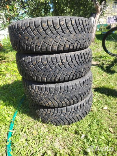 Michelin X-Ice North 4 195/60 R15 92T