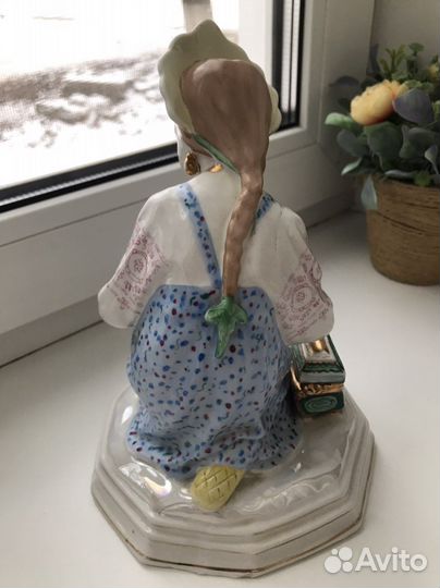 Статуэтка «Малахитовая шкатулка»