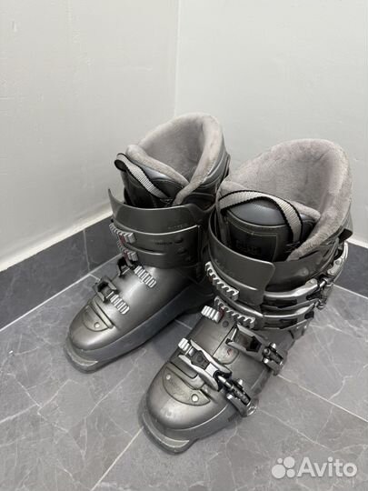 Горнолыжные ботинки Lowa