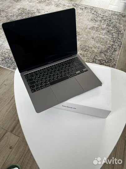 Macbook air 13 m1 8/512 mgn73ru a
