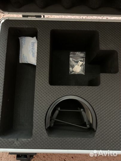 Микрофон Студийный Fluid audio axis