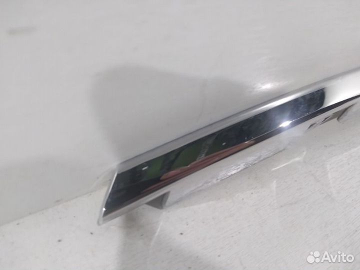 Молдинг решетки радиатора левый Hyundai Tucson 3