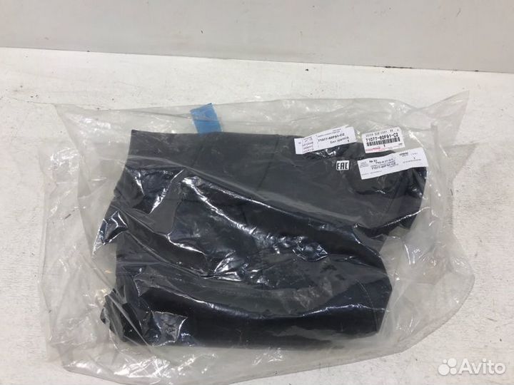 Обшивка сиденья задняя правая Toyota Land Cruiser