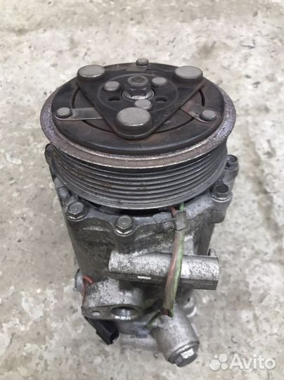 Компрессор кондиционера Honda Accord 8