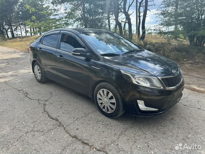 В разборке kia rio 3