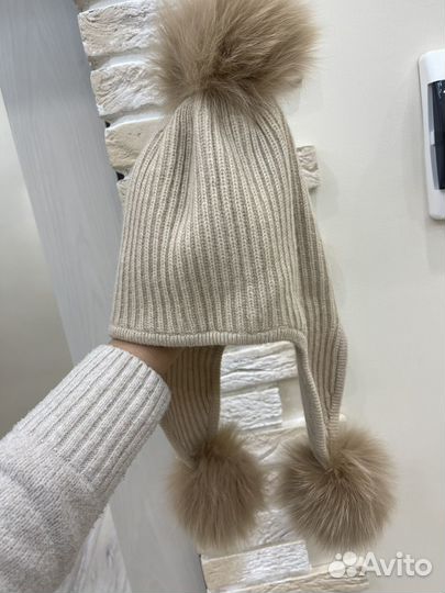 Шапка с помпоном кашемир