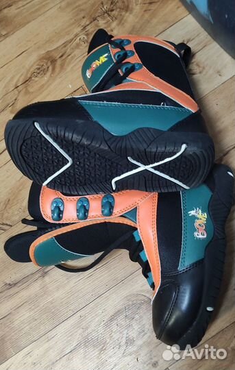 Сноубордические ботинки детские 33