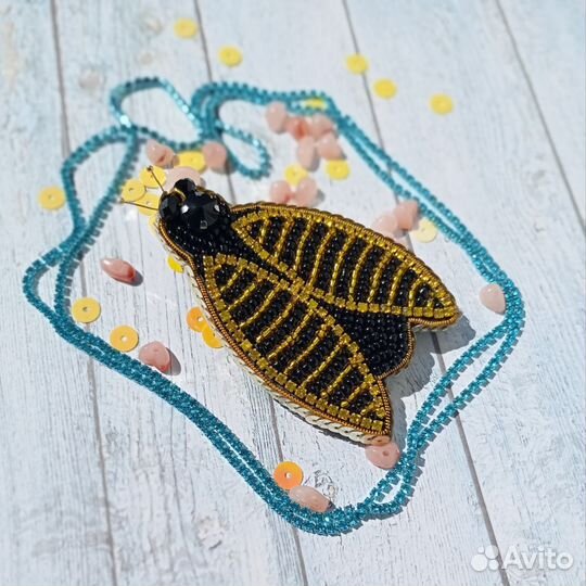 Брошь ручной работы