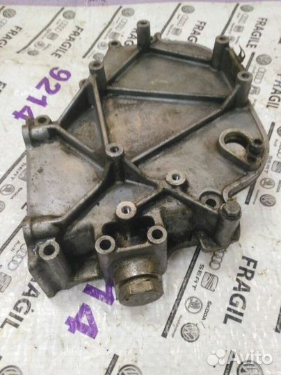 Крышка двигателя передняя Volkswagen Transporter