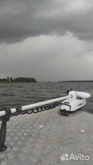 Лодка с мотором
