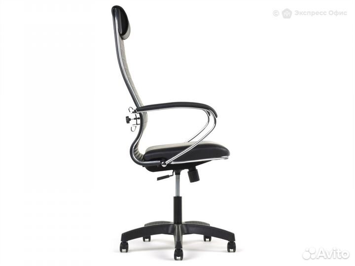 Кресло для руководителя Метта B 1m 17K1/K131, осно