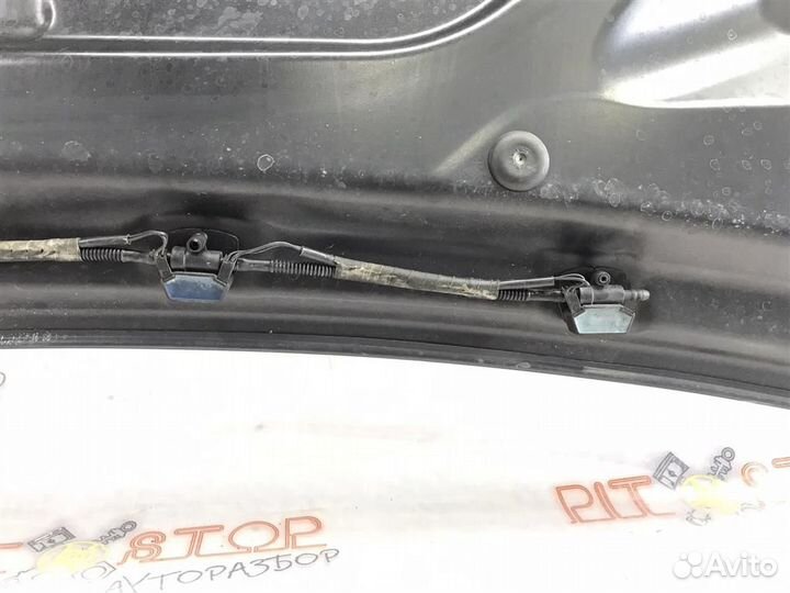 Капот BMW 5-серия F10/F11 2009