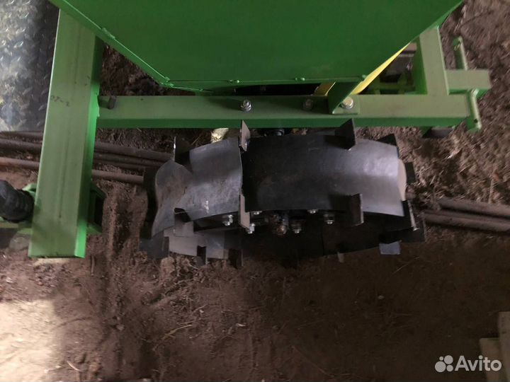 Картофелесажалка Kerland СТ-2, 2010