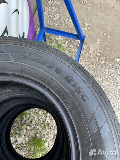 Pirelli Carrier 215/70 R15