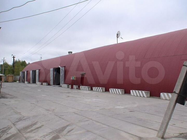 Складское помещение 225 м² и офисы 47 м²