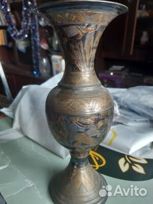 Латунные вазы, поднос Вьетнам,столов. приборы