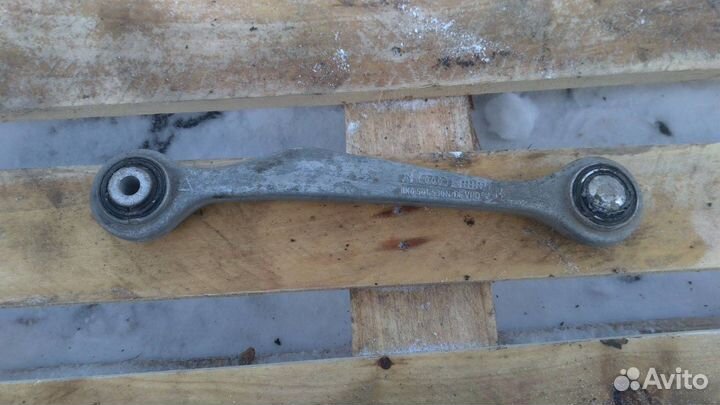 Рычаг задний правый Audi A4 B8 1.8 T 2009