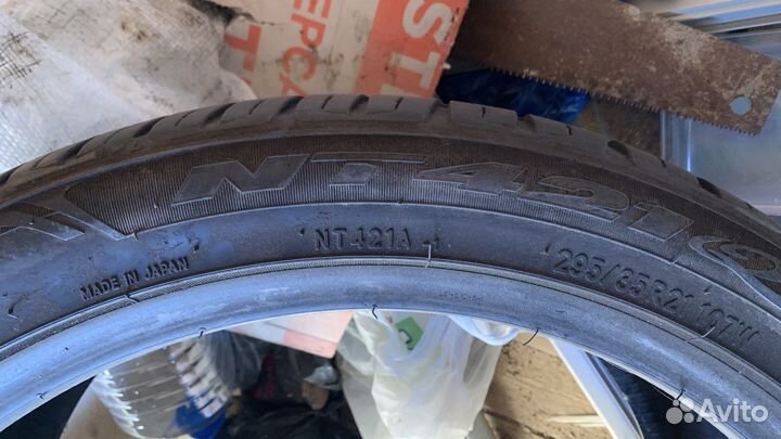 Nitto NT421A 295/35 R21