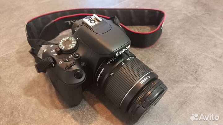 Canon EOS 600D kit 18-55mm IS II