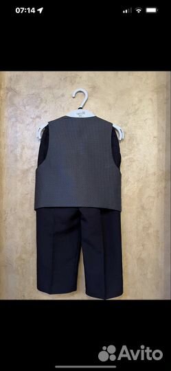 Продается нарядный костюм для мальчика