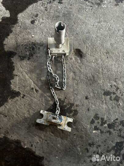 Подъем запасного колеса L200