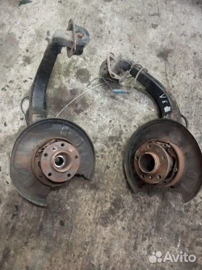 Кулак задний BMW x3, e83