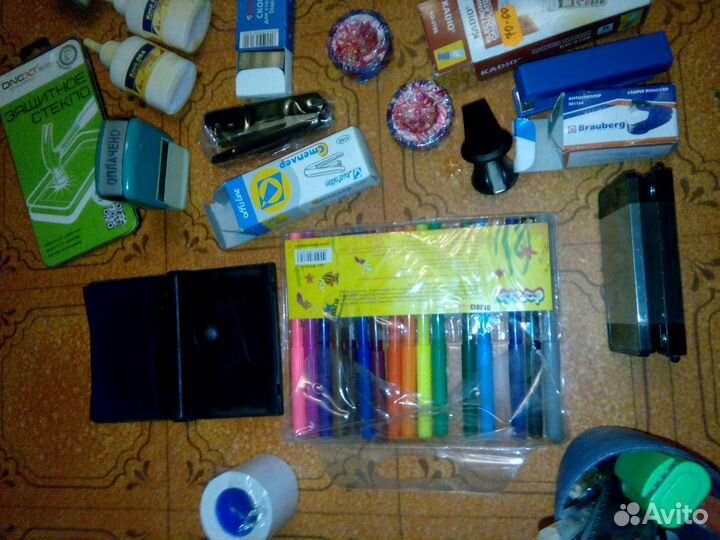 Канцелярские товары,степлер,дырокол