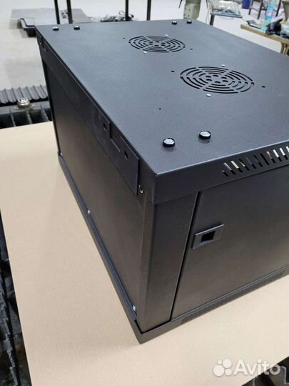 Шкаф телекоммуникационный