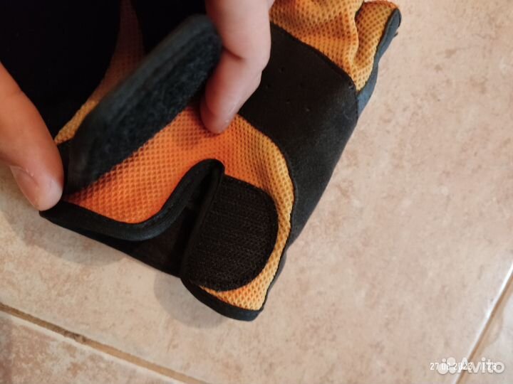 Велосипедные перчатки