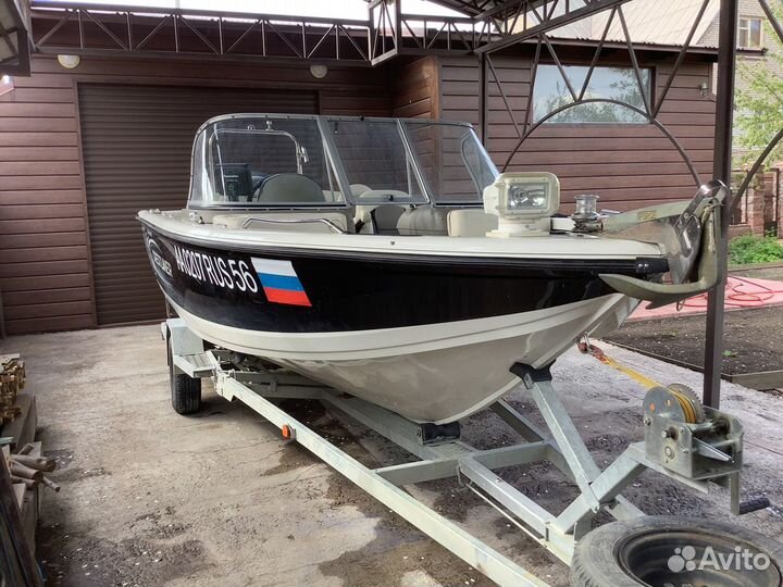 Катер Crestliner 1850 Sportfish SST