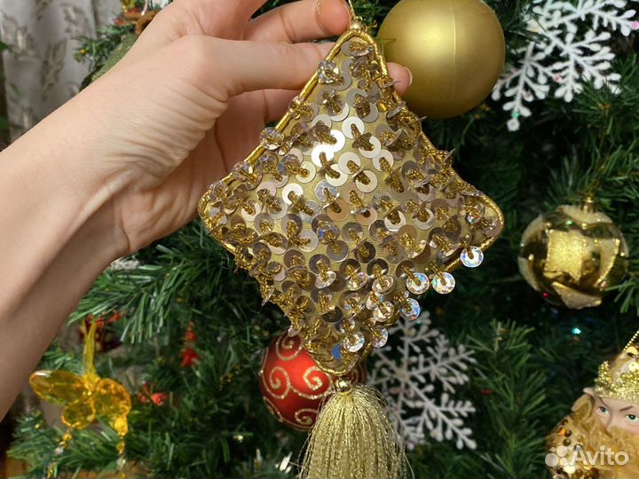 Елочные игрушки