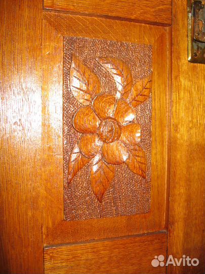 Мебель резная дубовая
